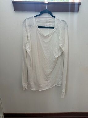 We The Free Women's White Long-Sleeve Scoop Neck Tee